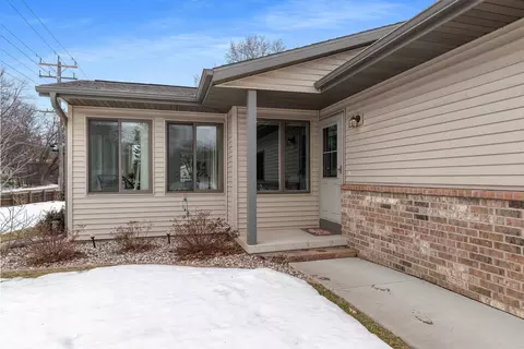 1601 Timber Trl, Shawano, WI 54166 photo 2