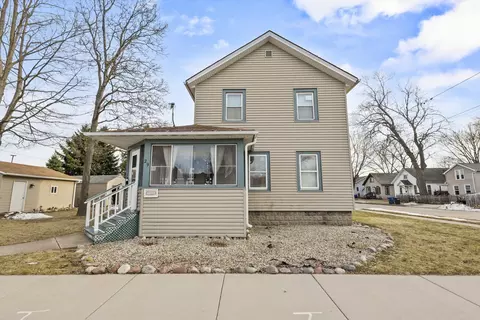 29 W Melvin Ave, Oshkosh, WI 54901