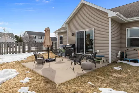 Exterior - 4326 E Appleview Dr, Appleton, WI 54913 photo 6 of 6