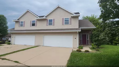 715 Edge Point Ct #2, De Pere, WI 54115
