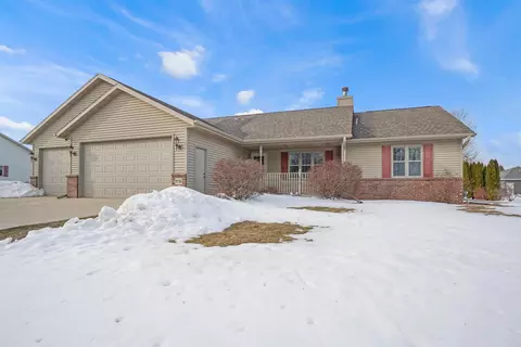 1739 Park Ridge Ln, North Fond Du Lac, WI 54937