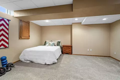 Bedroom - n328 Red Tail Lane, Appleton, WI 54915 photo 6 of 7
