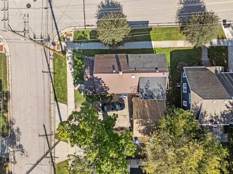 View/Area - 818 N Durkee St, Appleton, WI 54911 photo 1 of 17