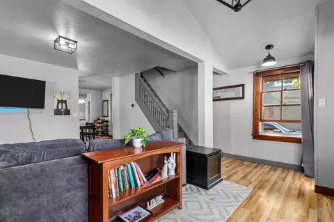 Entry Way - 818 N Durkee St, Appleton, WI 54911 photo 1 of 2