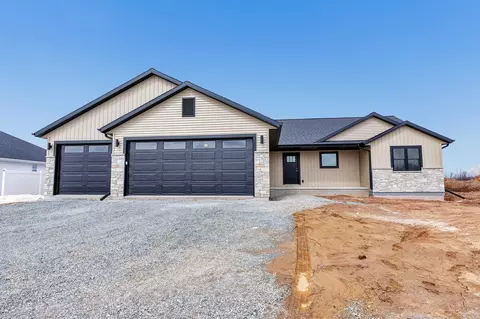 541 Behrendt Park Dr, Seymour, WI 54165