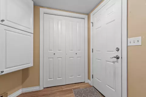 Entry Way - 3225 N Abendroth St, Appleton, WI 54914 photo 3 of 3