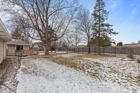 Exterior - 3225 N Abendroth St, Appleton, WI 54914 photo 9 of 10
