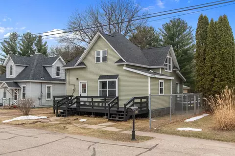 236 Church Ave, Redgranite, WI 54970