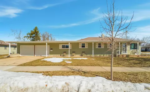 114 Wallace St, Combined Locks, WI 54113