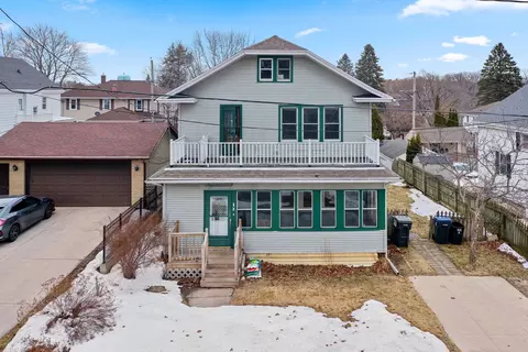 516 New York Ave, Manitowoc, WI 54220