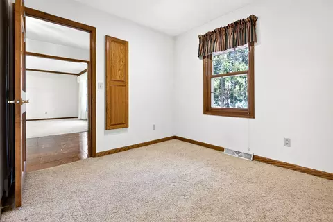 Bedroom - 951 E Foxmoor Ln, Appleton, WI 54911 photo 1 of 7
