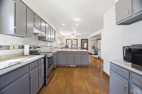 Kitchen - 1306 S Lawe St, Appleton, WI 54915 photo 3 of 3