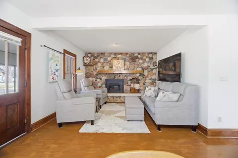 Living - 1306 S Lawe St, Appleton, WI 54915 photo 1 of 4
