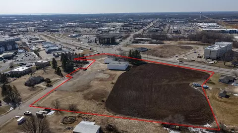 1703 N Casaloma Dr, Appleton, WI 54913