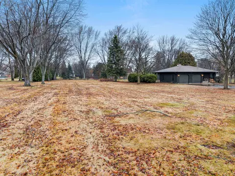 Otte Court, Appleton, WI 54915 photo 2