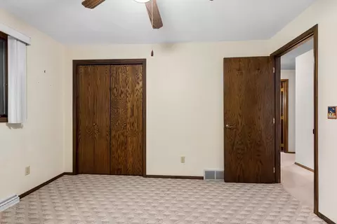 Bedroom - n9562 Otte Court, Appleton, WI 54915 photo 3 of 7