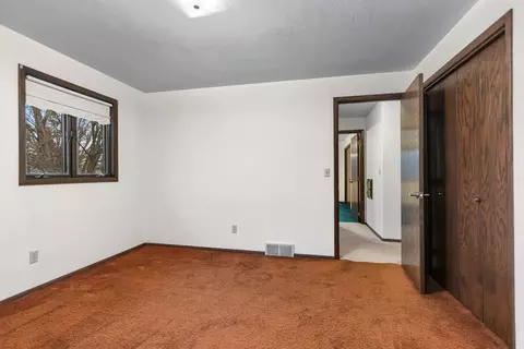 Bedroom - n9562 Otte Court, Appleton, WI 54915 photo 5 of 7