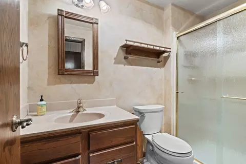 Bath - n9562 Otte Court, Appleton, WI 54915 photo 3 of 3
