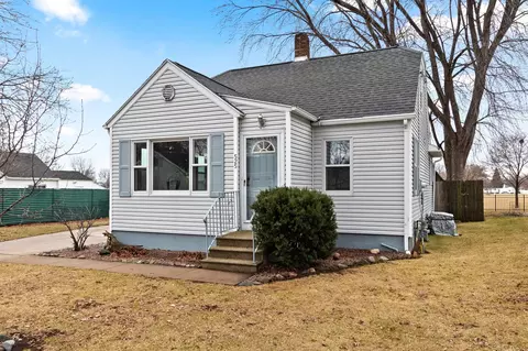 525 Dutton Ave, Green Bay, WI 54304