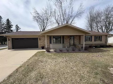 201 N Adams St, Bonduel, WI 54107
