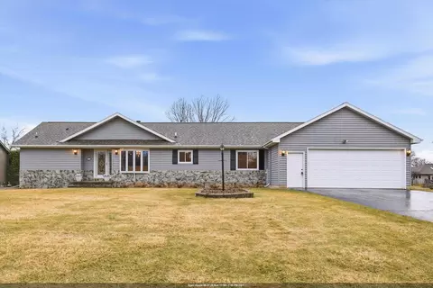 5235 Chesapeake Ct, Oshkosh, WI 54901
