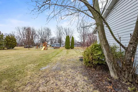 Exterior - n9650 Darboy Drive, Appleton, WI 54915 photo 6 of 17