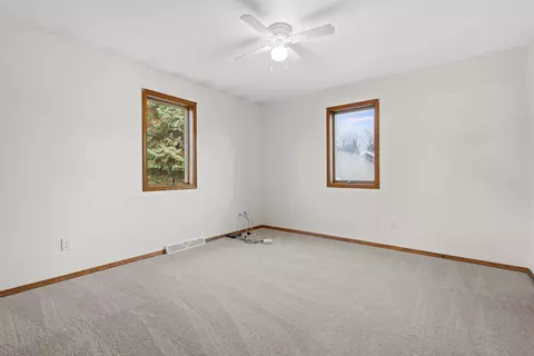 Bedroom - n9650 Darboy Drive, Appleton, WI 54915 photo 4 of 8