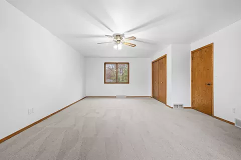 Bedroom - n9650 Darboy Drive, Appleton, WI 54915 photo 2 of 8