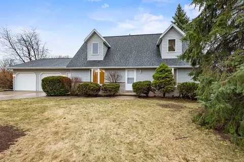 Exterior - n9650 Darboy Drive, Appleton, WI 54915 photo 2 of 17