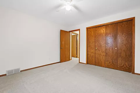 Bedroom - n9650 Darboy Drive, Appleton, WI 54915 photo 5 of 8