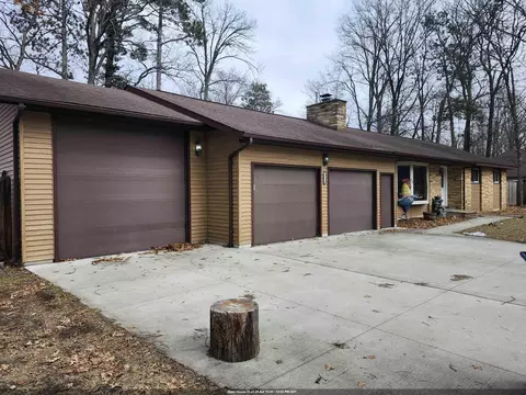 5526 Ellis St, Stevens Point, WI 54481