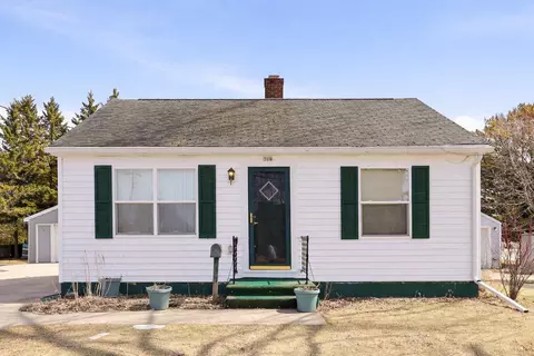 308 Church St, Algoma, WI 54201