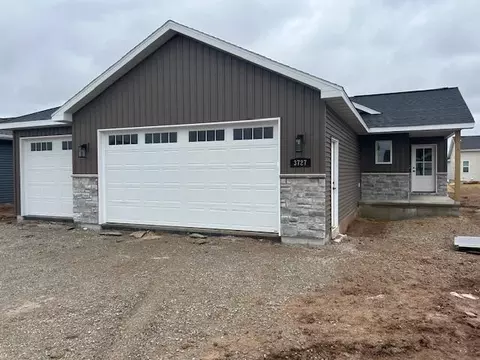 3727 E Callalilly Ln, Appleton, WI 54913