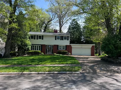 1321 Wiesner St, Green Bay, WI 54304