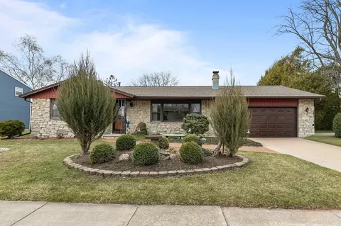 1859 Northpoint St, Oshkosh, WI 54901