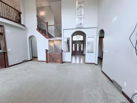 Living - 2821 E Milestone Ct, Appleton, WI 54913 photo 2 of 3