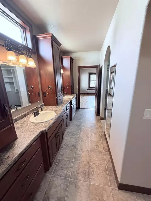 Bath - 2821 E Milestone Ct, Appleton, WI 54913 photo 1 of 4