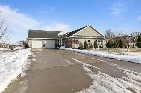1441 Ava Hope Ct, De Pere, WI 54115