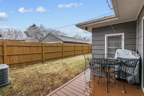 Exterior - 730 E Marquette St, Appleton, WI 54911 photo 4 of 7
