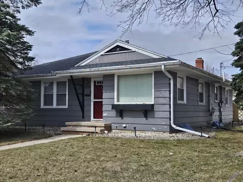 730 E Marquette St, Appleton, WI 54911