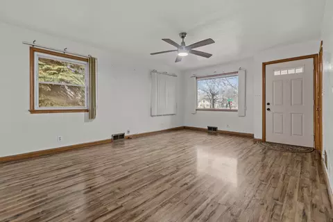 Living - 730 E Marquette St, Appleton, WI 54911 photo 1 of 2