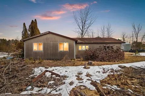 1610 Kenny Dr, Crivitz, WI 54114