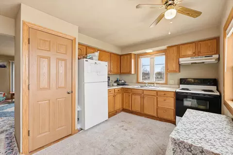 Kitchen - 606 E Florida Ave, Appleton, WI 54911 photo 3 of 3