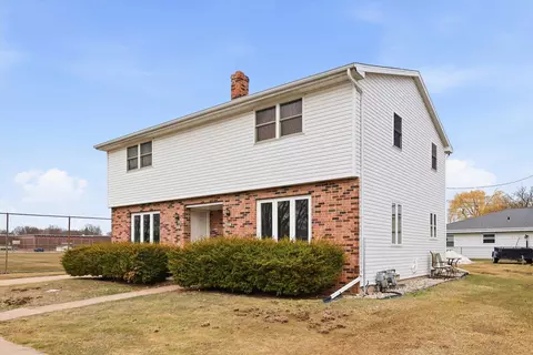 Exterior - 606 E Florida Ave, Appleton, WI 54911 photo 1 of 5