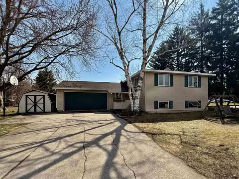 266 Forest St, Berlin, WI 54923