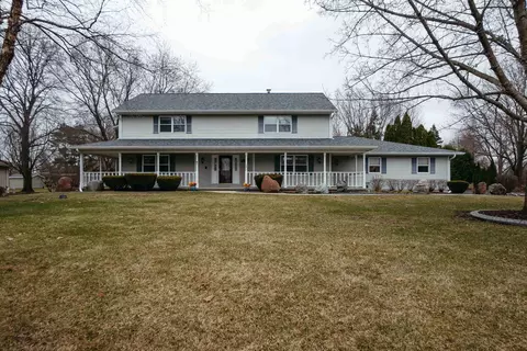 1161 Wedgewood Ln, Fond Du Lac, WI 54935
