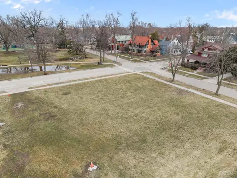 229 N Union St, Appleton, WI 54911 photo 10
