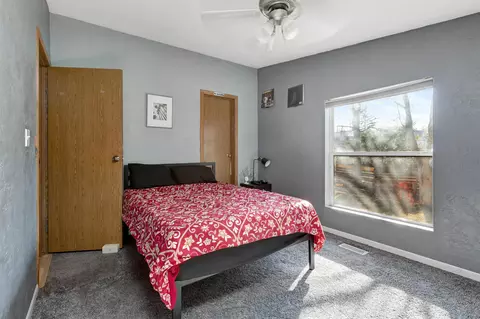 Bedroom - 211 N Kin St, Appleton, WI 54911 photo 2 of 6