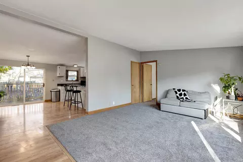 Living - 211 N Kin St, Appleton, WI 54911 photo 2 of 2