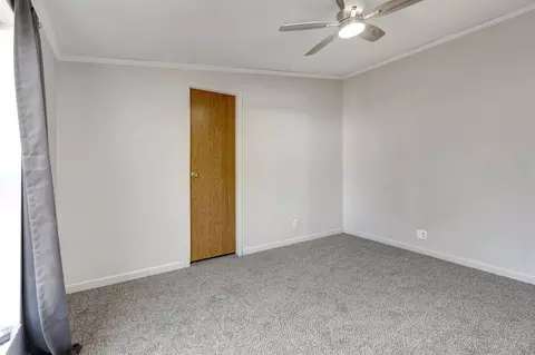 Bedroom - 211 N Kin St, Appleton, WI 54911 photo 4 of 6
